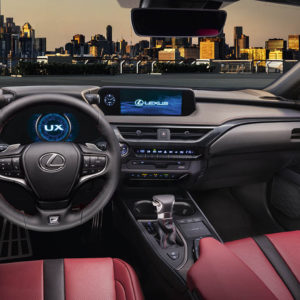 Photo intérieur cuir rouge Lexus UX (2018)