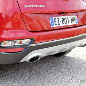 Photo double sortie d&rsquo;échappement chromée Kia Sportage restyl