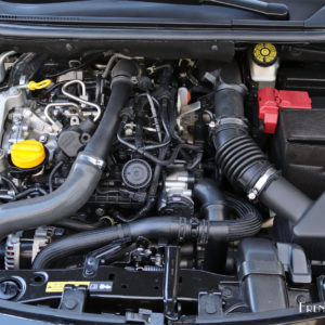 Photo moteur essence 1.0 DIG-T 117 Nissan Micra V N-Sport (2019)