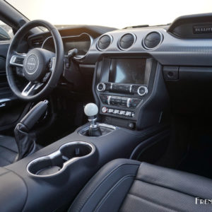 Photo intérieur cuir noir Ford Mustang Bullitt (2019)