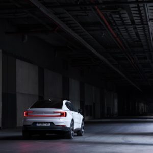 Photo dynamique arrière Polestar 2 (2019)