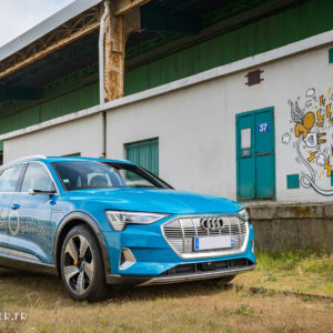 Photo 3/4 avant statique Audi E-Tron (2019)