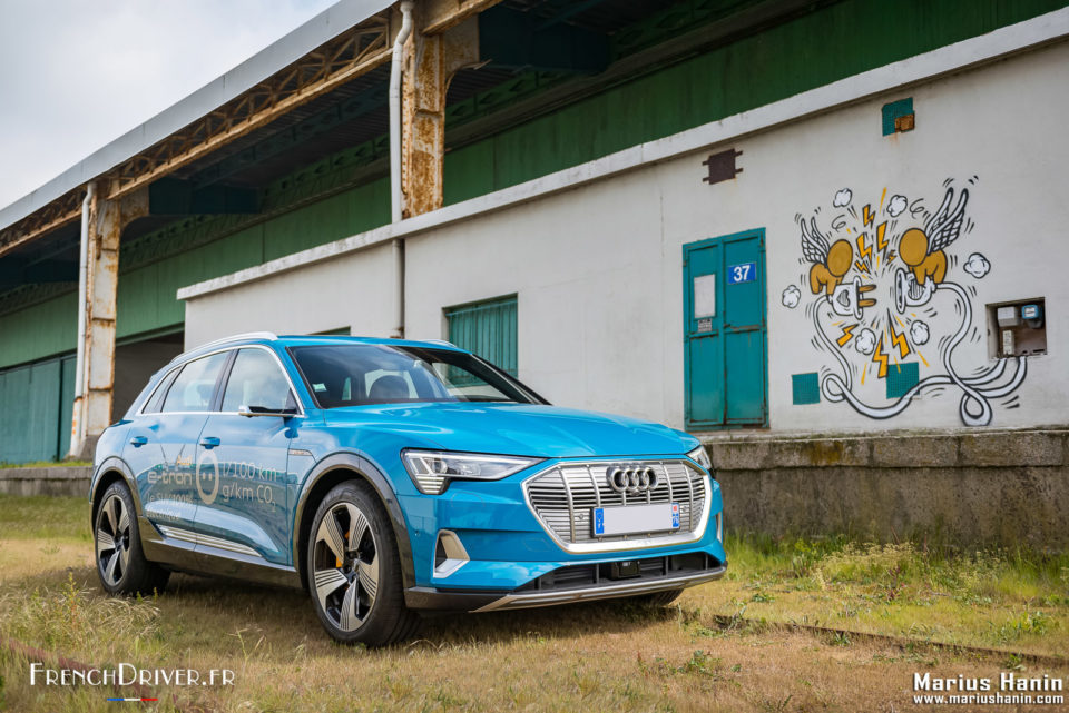 Photo 3/4 avant statique Audi E-Tron (2019)