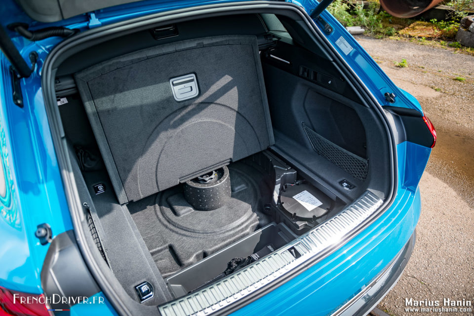 Photo rangement plancher coffre Audi E-Tron (2019)