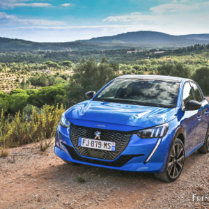 Photo 3/4 avant nouvelle Peugeot 208 II (2019)
