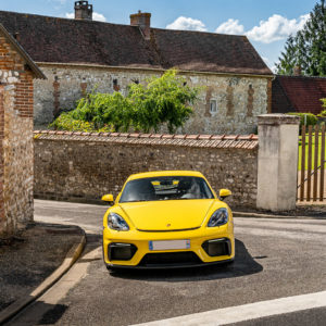 Photo face avant Porsche 718 Cayman GT4 (2020)