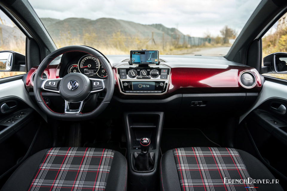 Photo intérieur Volkswagen Up GTI (2020)