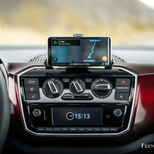 Photo console centrale Volkswagen Up GTI (2020)