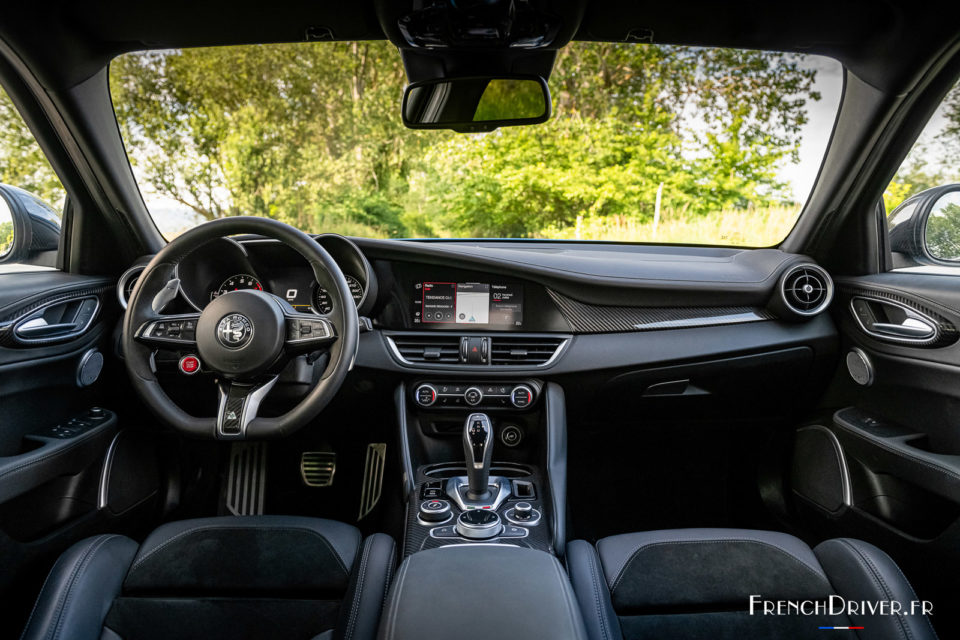 Photo essai Alfa Romeo Giulia Quadrifoglio (2022)