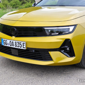 Photo bouclier avant Opel Astra L (2022)