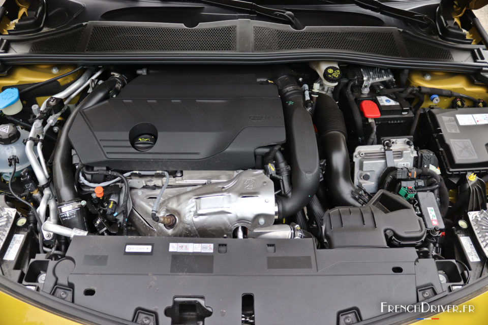 Photo moteur hybride rechargeable 180 ch Opel Astra L (2022)