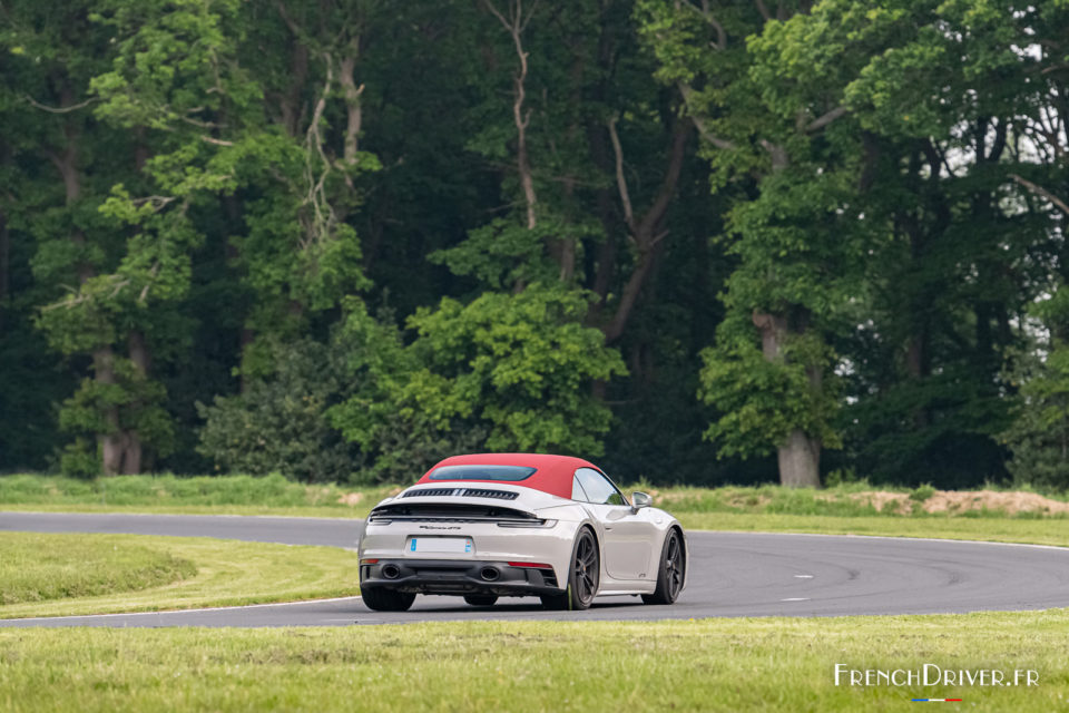 Photo essai Porsche 911 (992) Carrera GTS Cabriolet (2023)
