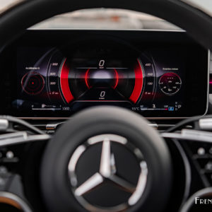 Photo combiné numérique Mercedes Maybach Classe S 680 (2024)